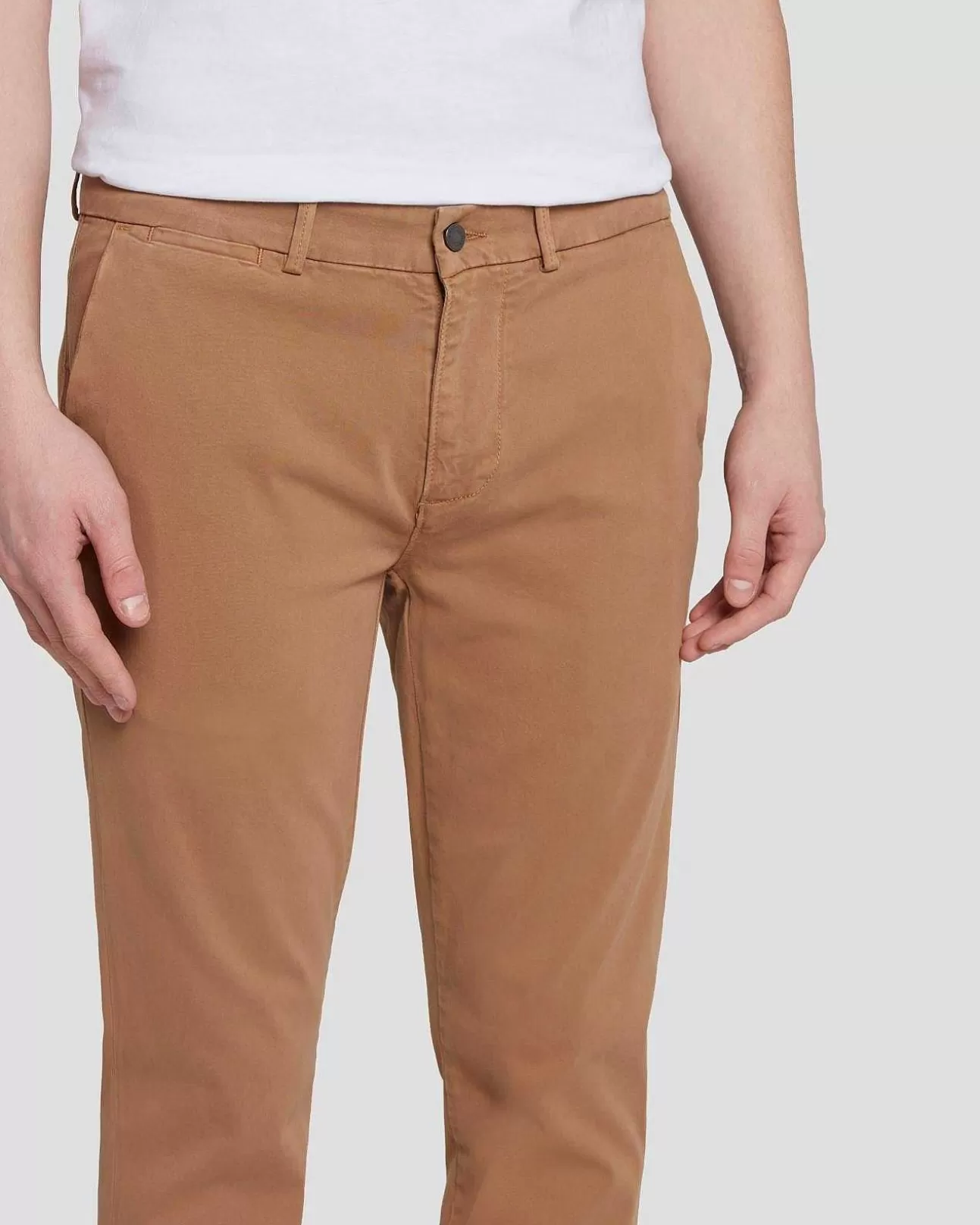 7 For All Mankind Luxe Performance Slimmy Tapered Chino In Flussbett Best Sale