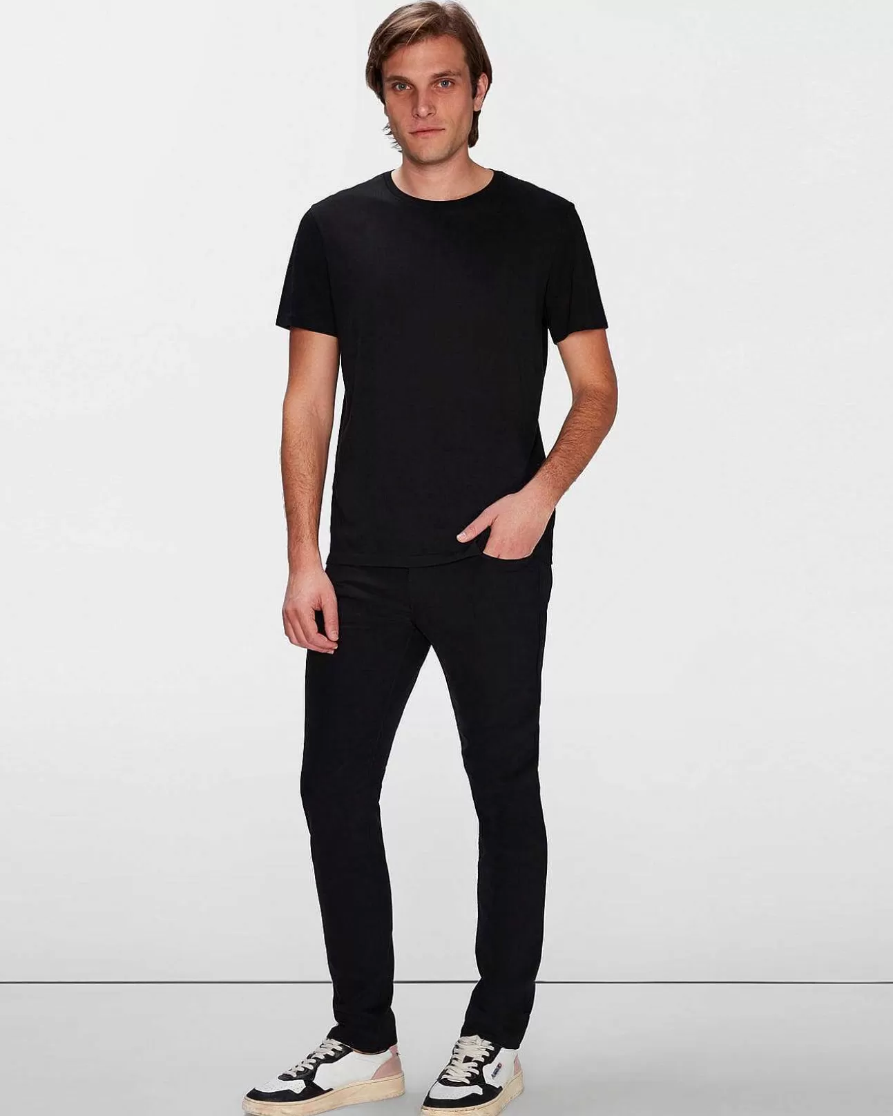 7 For All Mankind Tech Series Slimmy Tapered In Schwarz Store